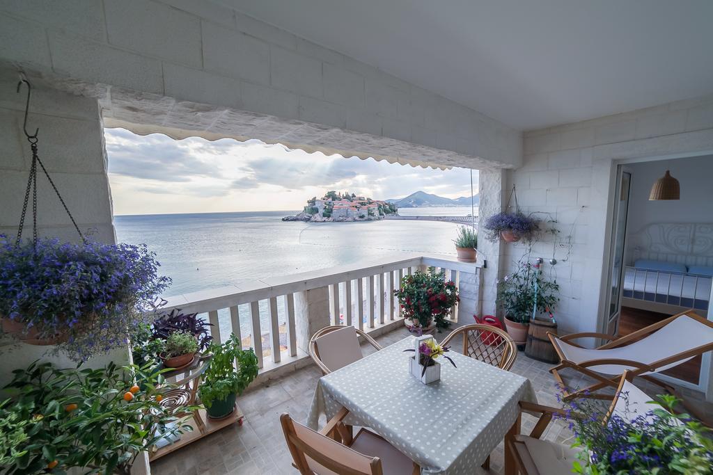 Beachfront First Line View スヴェティ・ステファン エクステリア 写真